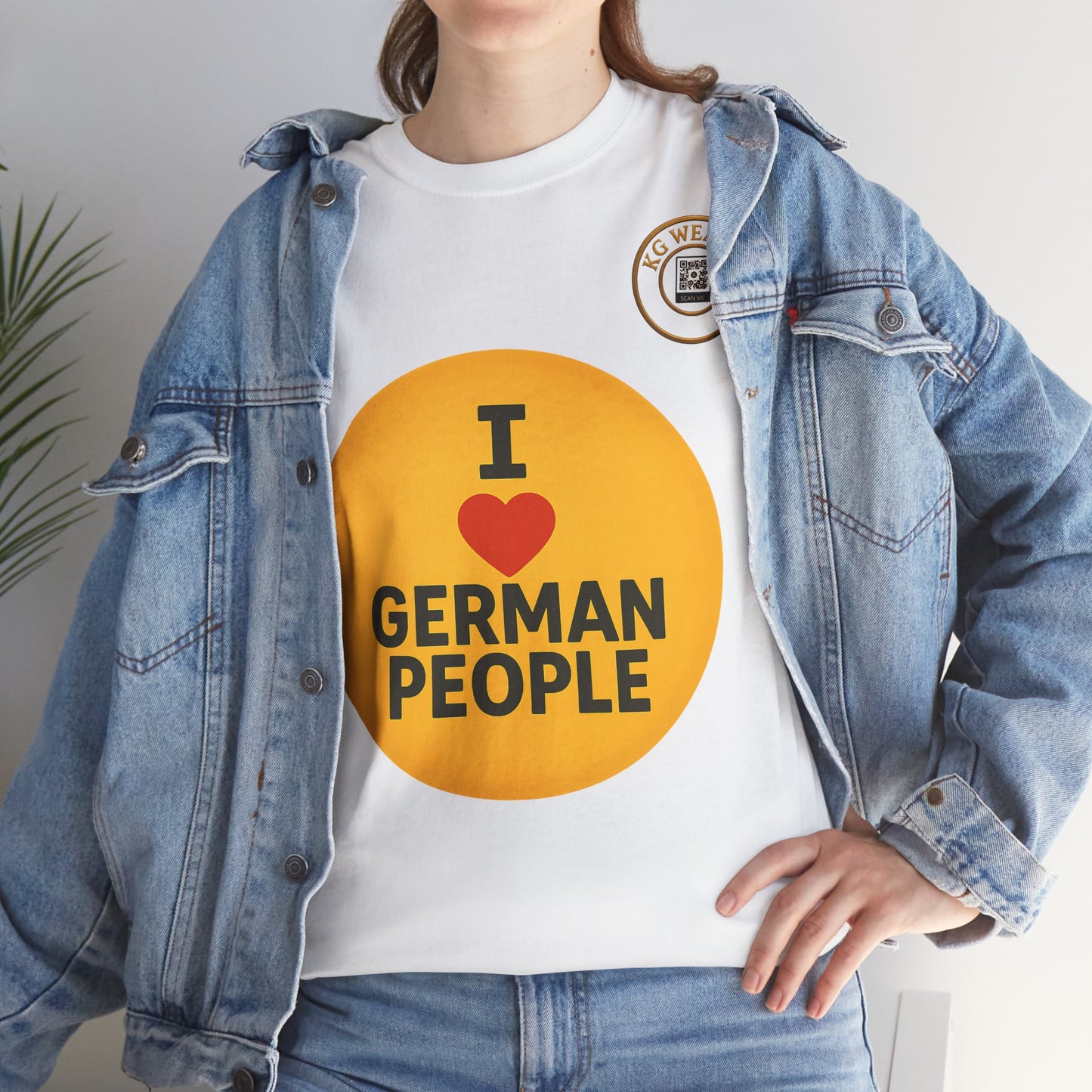 A Friendly Unisex Hoodie with German Pride Design (GERMAN)